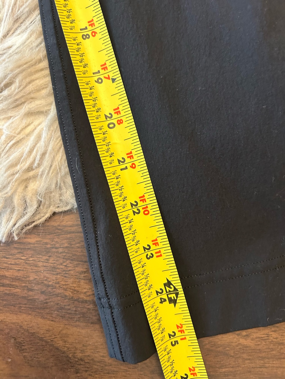 LULULEMON Stretch Woven Ruffle-Waist Wide-Leg Cropped Pant In Black - Picture 15 of 15